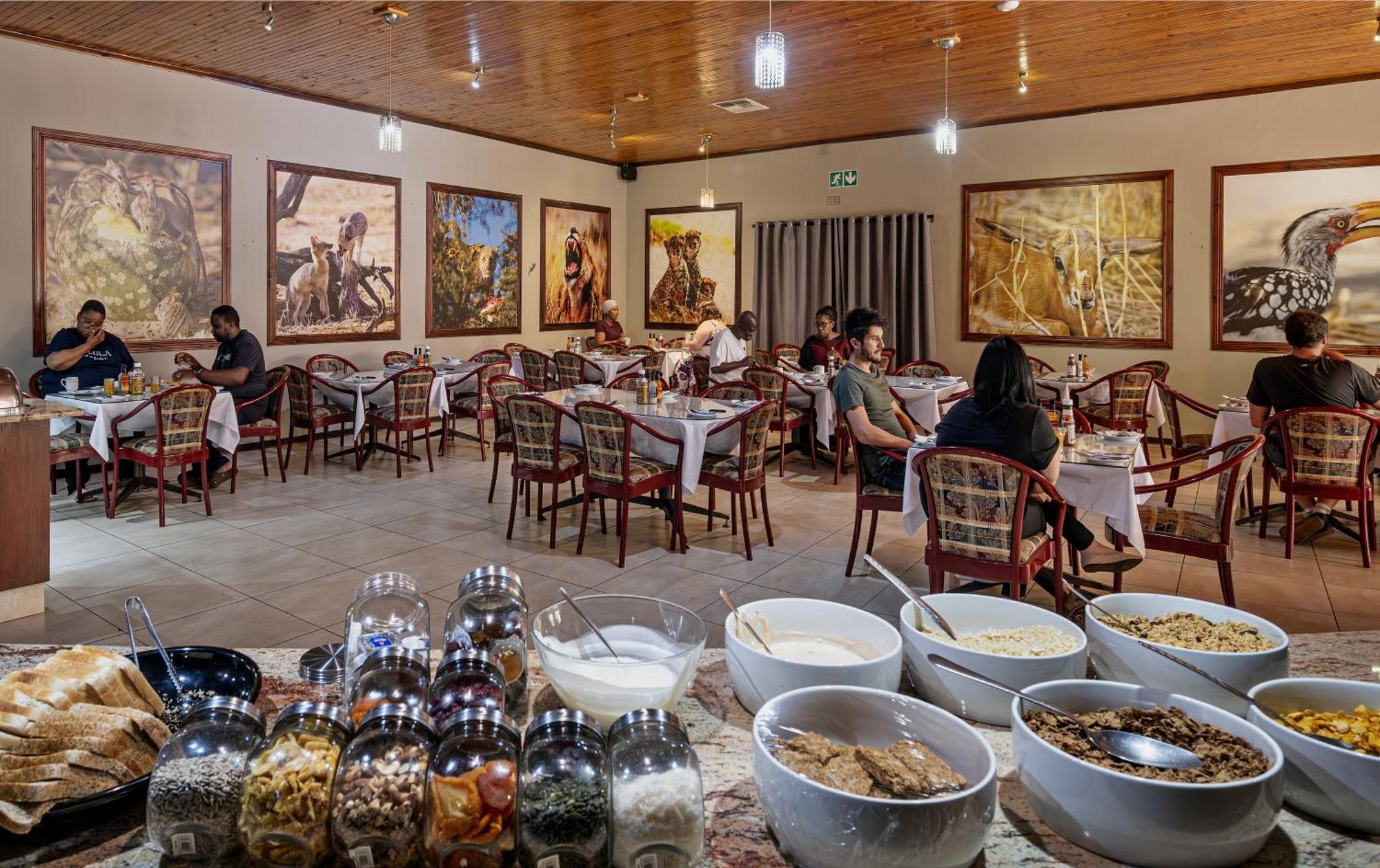 Kuruman Lodge Экстерьер фото